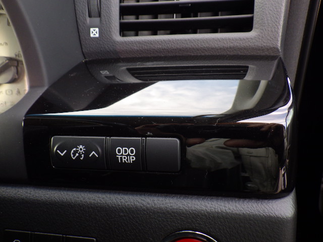 2012 TOYOTA ALPHARD